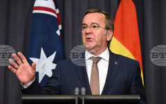 Целта на Германия за 460 000 военнослужещи "не е таван", каза министърът на отбраната