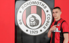 Емил Геров подписа професионален договор с Локо София