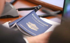 Политолог: Радев няма мандат да промени Конституцията