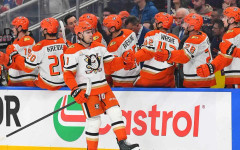 Дъкс победиха Ойлърс във втория мач и изравниха серията