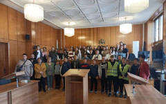 Ученици станаха магистрати за ден в Бургас: Симулативен съдебен процес ги въведе в света на правото