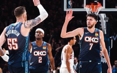 Оклахома отново не се затрудни с Финикс - видео