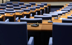 Избраните от две листи депутати, решават от коя да влязат в в 52-рото НС