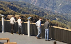 Изграждат панорамка площадка на Копитото