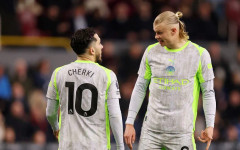 С тази игра Манчестър Сити може да загуби точки до края, предупреди Гари Невил