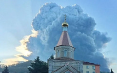 Отрова във въздуха има: Създателят на "Новичок" с предупреждение за горящата рафинерия в Туапсе. Друга руска рафинерия пак гори