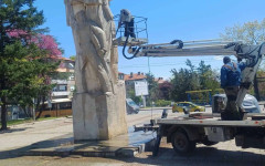 Войнишкият паметник в Кюстендил блесна след почистване с модерна техника