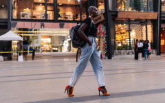 Как да носим дамски обувки на висок ток с раници за модерна женствена визия