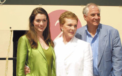 "Дневниците на принцесата 3" е в процес на разработка