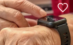 Община Костенец разширява грижата за възрастни и хора с увреждания с Telecare услуга на А1