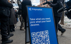 Франция разследва измама със сешоар, свързана с платформата за залози Polymarket