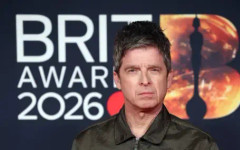 Продадоха китара на Ноел Галахър за 96 000 долара