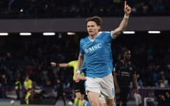 Наполи разгроми Кремонезе, Де Бройне с гол и аистенция