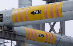 ЕС започва поетапно да прилага забраната за внос на руски газ в труден момент