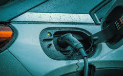 Изследовател разработи универсален ключ за хакване на зарядни станции за електромобили и не само