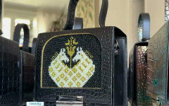 Българската шевица покорява Париж чрез луксозните творения на Елена Китанова