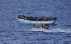 Нов голям мигрантски наплив към Крит