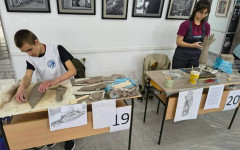 Ученици от Шумен и Елин Пелин са победители в националния кръг на състезанието "Най-добър млад керамик", проведено в Силистра