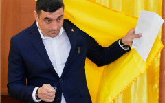 Румъния: правителствена криза приближава крайнодесния Джордже Симион към властта