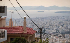 "Европейски" наеми и "местни" заплати водят до криза с достъпността на жилищата в Гърция