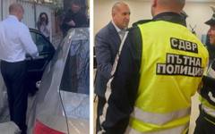 КАТ глоби Румен Радев за неправилно паркираната Шкода при гласуването, той си плати глобата