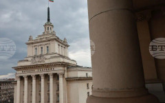 Кандидатите за депутати, избрани в два многомандатни изборни района, заявиха от коя листа искат да влязат в 52-рия парламент