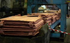 Русия обмисля извънреден данък върху минните компании и банките