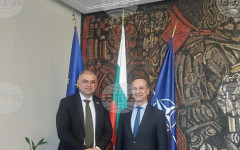 Зам.-министърът на външните работи Ради Найденов приветства продължаващата дипломатическа активност и посредническите усилия на Пакистан