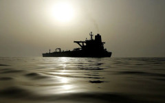 САЩ наложиха санкции на китайска рафинерия и корабни компании заради иранския петрол