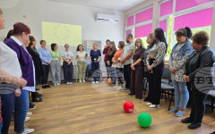 Семинар, посветен на грижата за децата, събра социални институции, осиновители и приемни родители в Свищов