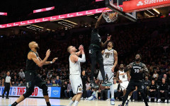 Минесота спечели първия си мач като домакин и поведе в серията срещу Денвър