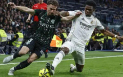 Манчестър Юнайтед насочва внимание към Орелиен Чуамени от Реал Мадрид