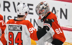 Каролина и Филаделфия поведоха с по 2:0 победи в сериите си от първия кръг на плейофите в НХЛ