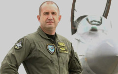 The Telegraph: Победата на Радев на българските избори може да подкопае единството на ЕС