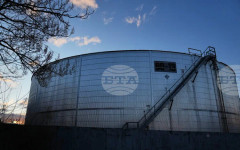 Петролните котировки поеха надолу след рязкото покачване вчера