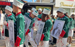 Традиционното ученическо шествие, организирано от Средно училище "Панайот Волов", се провежда в Шумен