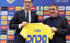 Националният отбор на Румъния официално представи Георге Хаджи за нов селекционер