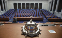 Колко депутати ще има "Прогресивна България" и за сметка на кои партии