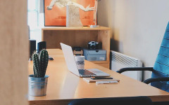 Заради скъпите горива: ЕК иска един задължителен ден работа от вкъщи