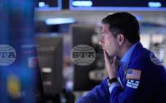 Без ясна посока започна търговията на Уолстрийт през новата седмица