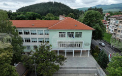 Общинските съветници в Годеч ще разгледат предложение за еднократна финансова помощ на зрелостниците и отличниците в СУ "Проф. д-р Асен Златаров"