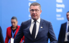 "Пазители на македонската идентичност": Кои министри и кметове на Мицкоски гласуваха на българските избори?