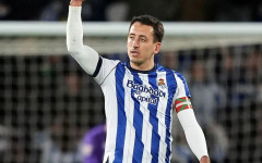 Астън Вила посяга към испански голмайстор