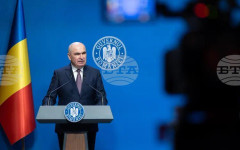 Ще продължа да изпълнявам мандата си, каза премиерът на Румъния Илие Боложан, след като СДП оттегли подкрепата си за него