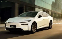 Toyota пусна нов седан, а китайците вече полудяха по него