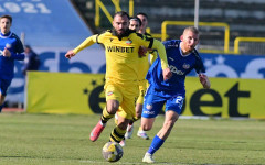 Два солунски клуба искат ас на Ботев Пловдив