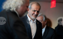 ИРНА: Иранският президент заяви, че страната му ще се опита да прекрати войната "мъдро, благоразумно и с чест и достойнство"