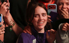 Джъстин Бийбър разплака Били Айлиш на Coachella, изпълни ѝ серенада