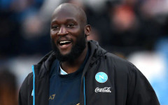 Лукаку най-после се върна в Неапол, но само за кратко