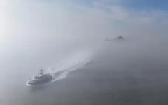 САЩ задържаха ирански кораб след опит да пробие блокада